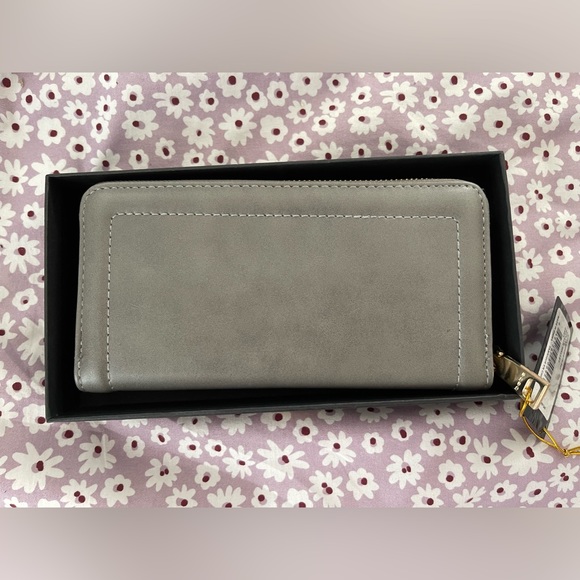 Bebe Wallet - Picture 2 of 3